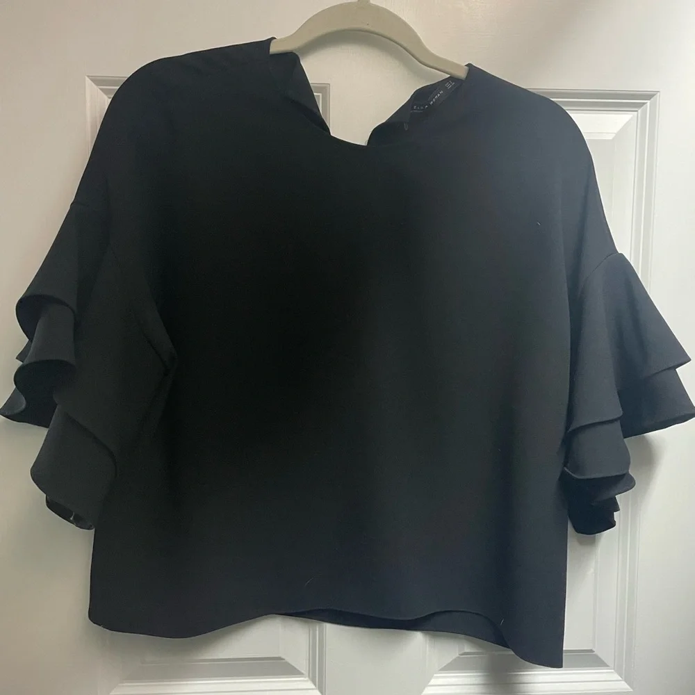 Zara ruffled sleeve blouse - Picture 1 of 3